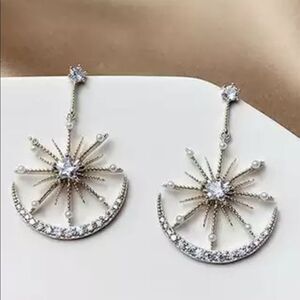 💎A038💎 *NEW DANGLING MOON AND STAR DIAMOND EARRINGS